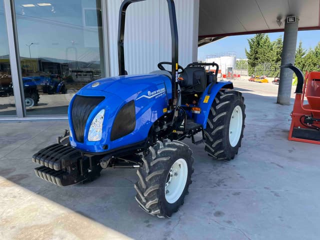 NEW HOLLAND BOOMER 50