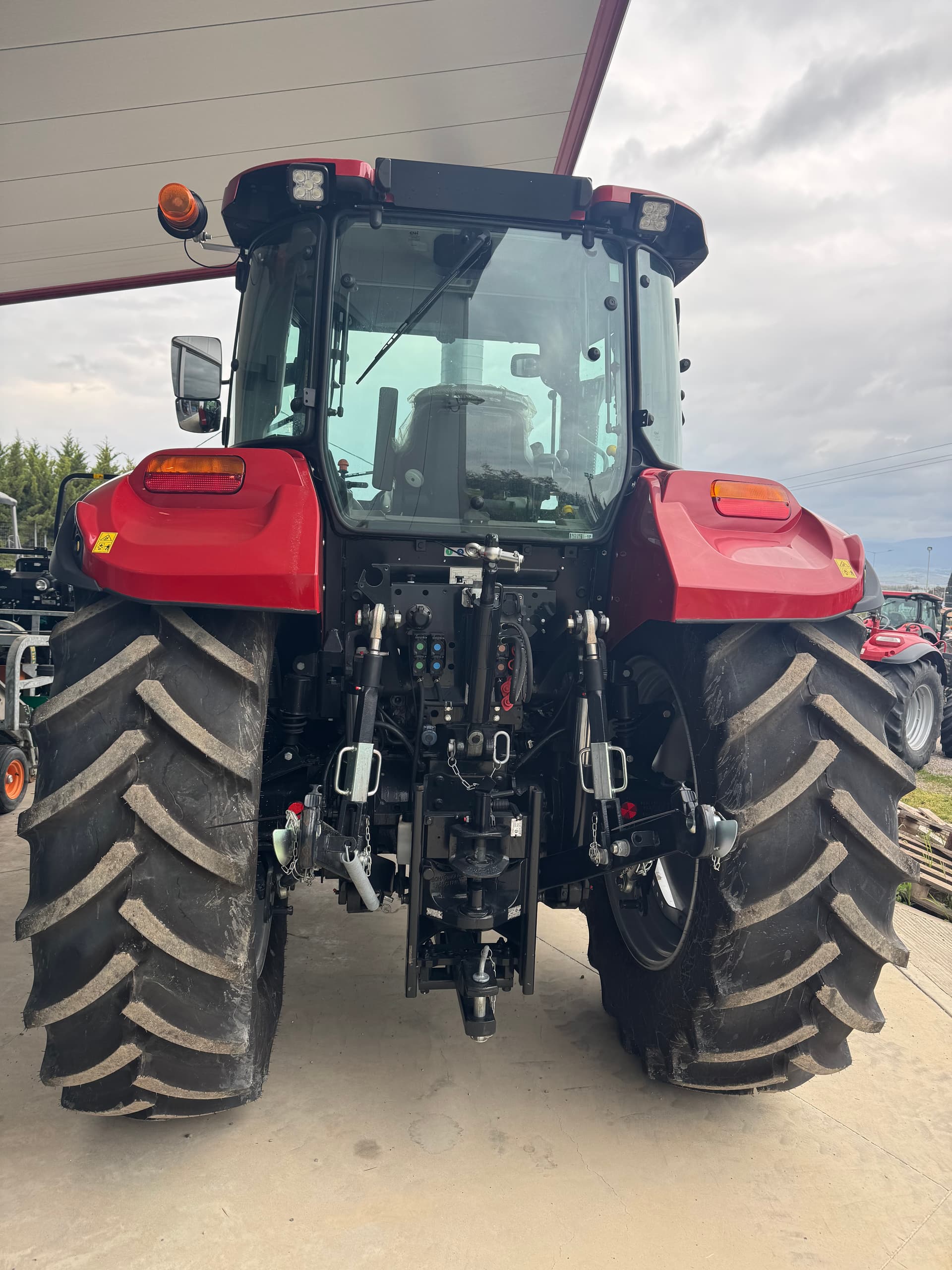 Images of CASE LUXXUM 100