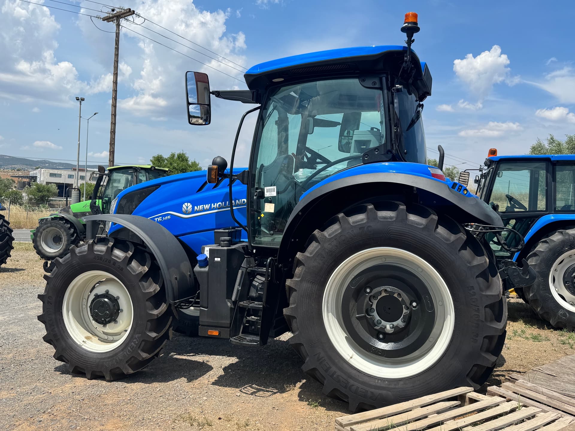 Images of New Holland T6.145