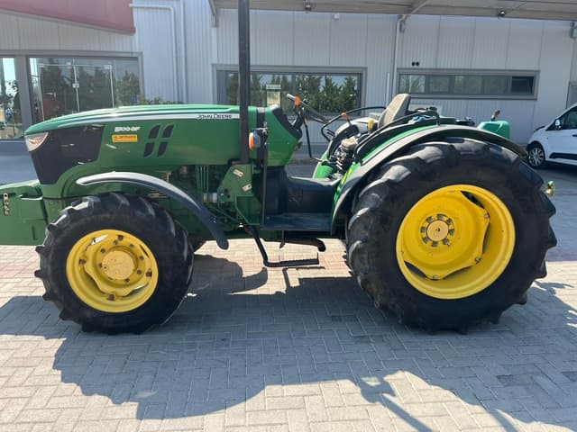 JOHN DEERE 5100GL