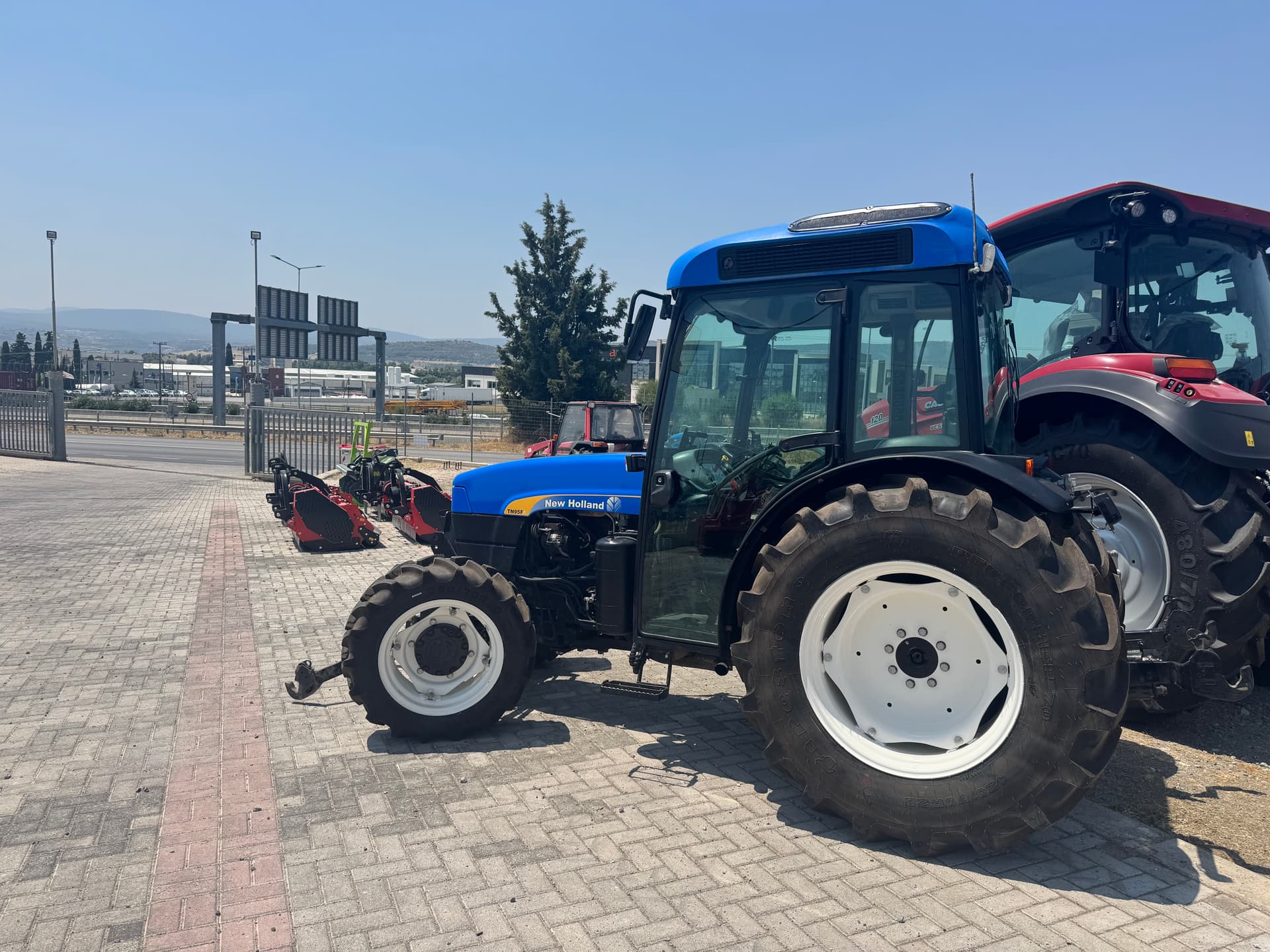 Images of NEW HOLLAND TNF A95